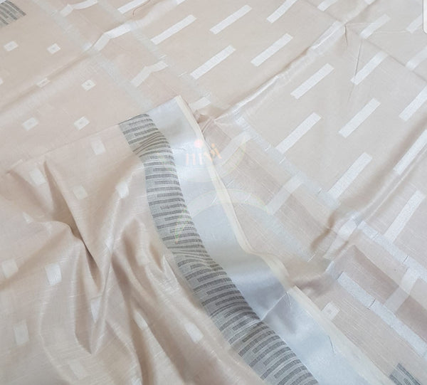 Handloom linen cotton saree with subtle silver border and plain blouse