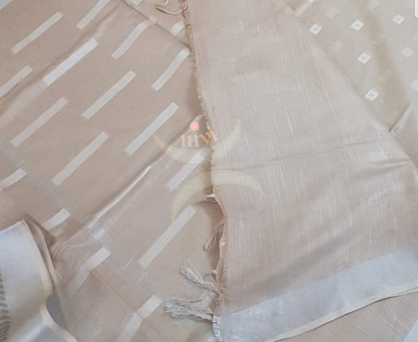 Handloom linen cotton saree with subtle silver border and plain blouse