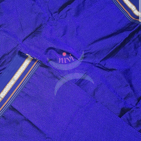 Royal blue Khun/khana running material with royal blue border. Width of the fabric is 36 inches.