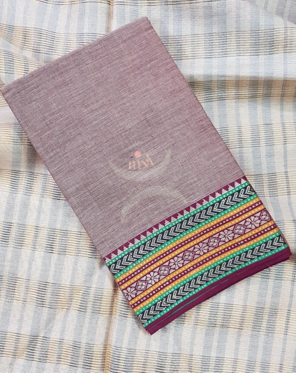 Beige with maroon Mangalgiri pure cotton blouse piece with traditional woven border. The blouse piece comes with 42 inches by width and length up to 1mt.