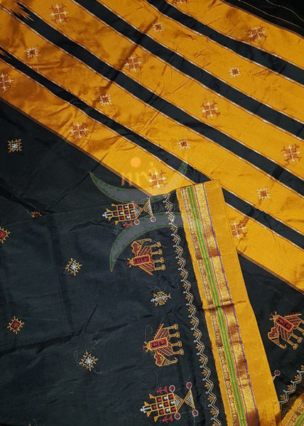 Black with mustard border and pallu silk cotton kasuti embroidered Ilkal with Anne ambari  motif and traditional tope teni pallu . 
