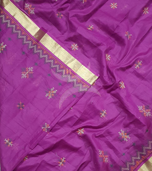Pinkish purple with gold border kota cotton Kasuti embroidered duppata  with Traditional geometric motif