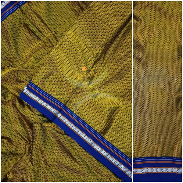 Mehendi green Khun/khana running material with royal blue border. Width of the fabric is 36 inches.