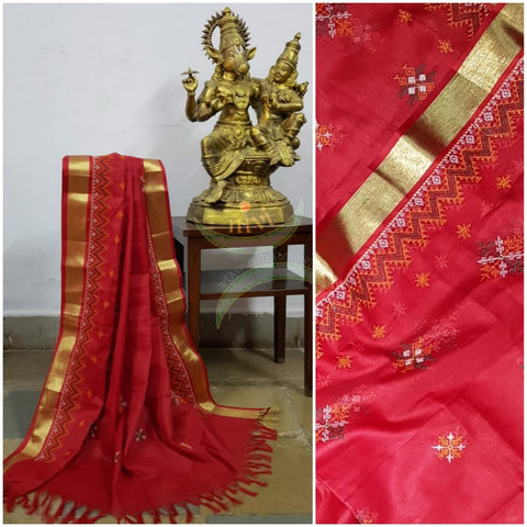 Red kota cotton dupatta with machine kasuti embroidery.