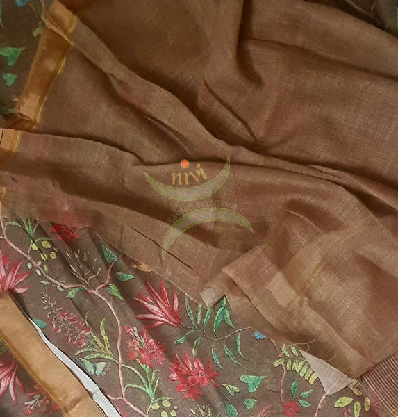 Digital printed linen Saree with contrasting blouse.