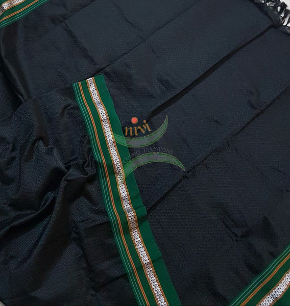 Handloom black with green border khun/ khana dupatta