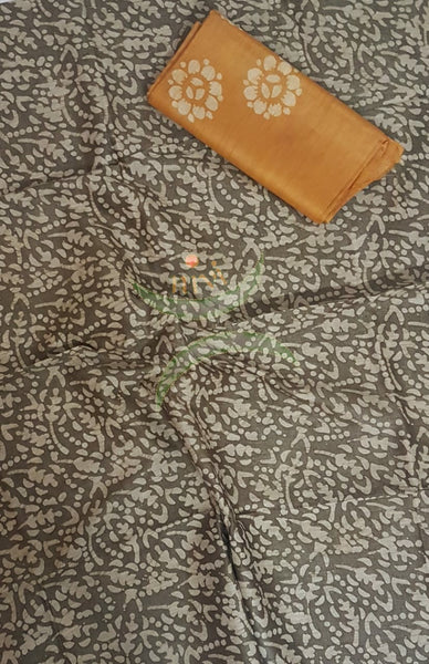 Mehendi green with Mustard  handloom silk blend batik printed 3 piece set