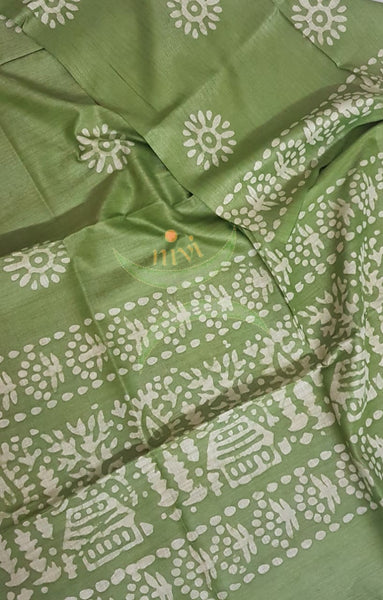 Green handloom silk blend dupatta with traditional batik print.