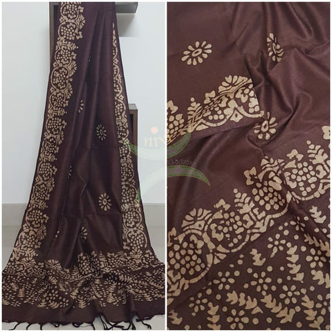 Brown handloom silk blend dupatta with traditional batik print.