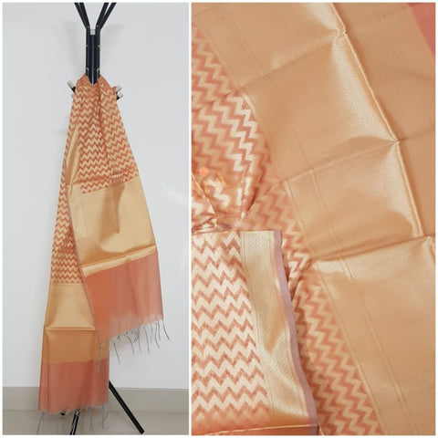 Peach chenderi benaras brocade duppata with all over jacquard weaving.