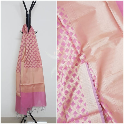 Pink chenderi  benaras brocade duppata with all over jacquard weaving.