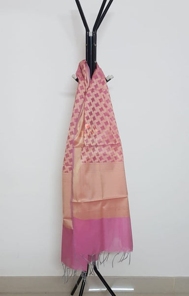 Pink chenderi  benaras brocade duppata with all over jacquard weaving.