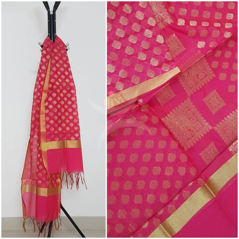 Fuschia Pink chenderi benaras brocade duppata with all over jacquard weaving.