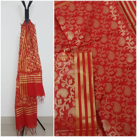 Red chenderi benaras brocade duppata with all over jacquard weaving.