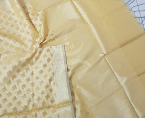 Golden yellow chenderi benaras brocade duppata with all over jacquard weaving.