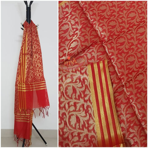 Red chenderi benaras  brocade duppata with all over jacquard weaving.