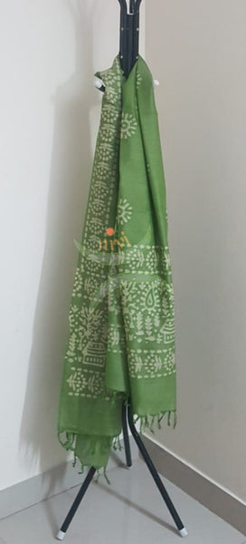 Green handloom silk blend batik dupatta
