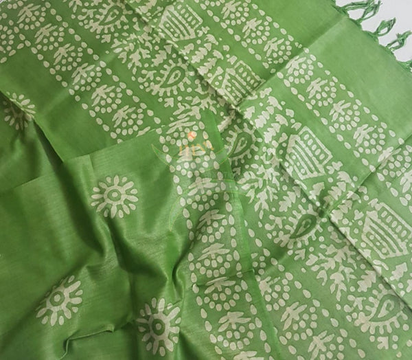 Green handloom silk blend batik dupatta