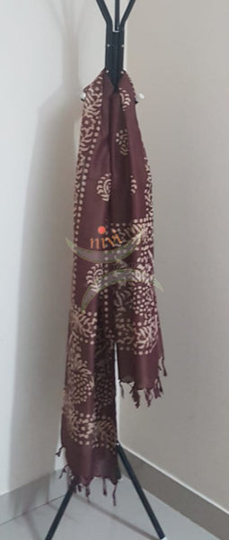 Brown handloom silk blend batik dupatta