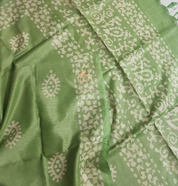 Green handloom silk blend batik dupatta
