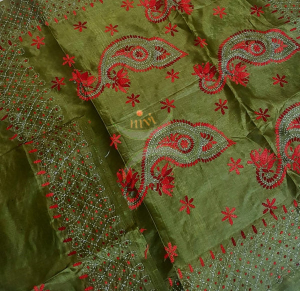 Mehendi green  Hand embroidered kantha saree on paper silk with shades of red floral and paisley motif.saree comes with running blouse.