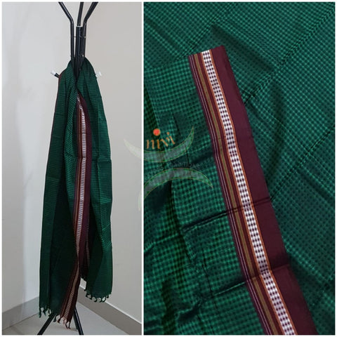 Handloom green with maroon border khun/ khana dupatta