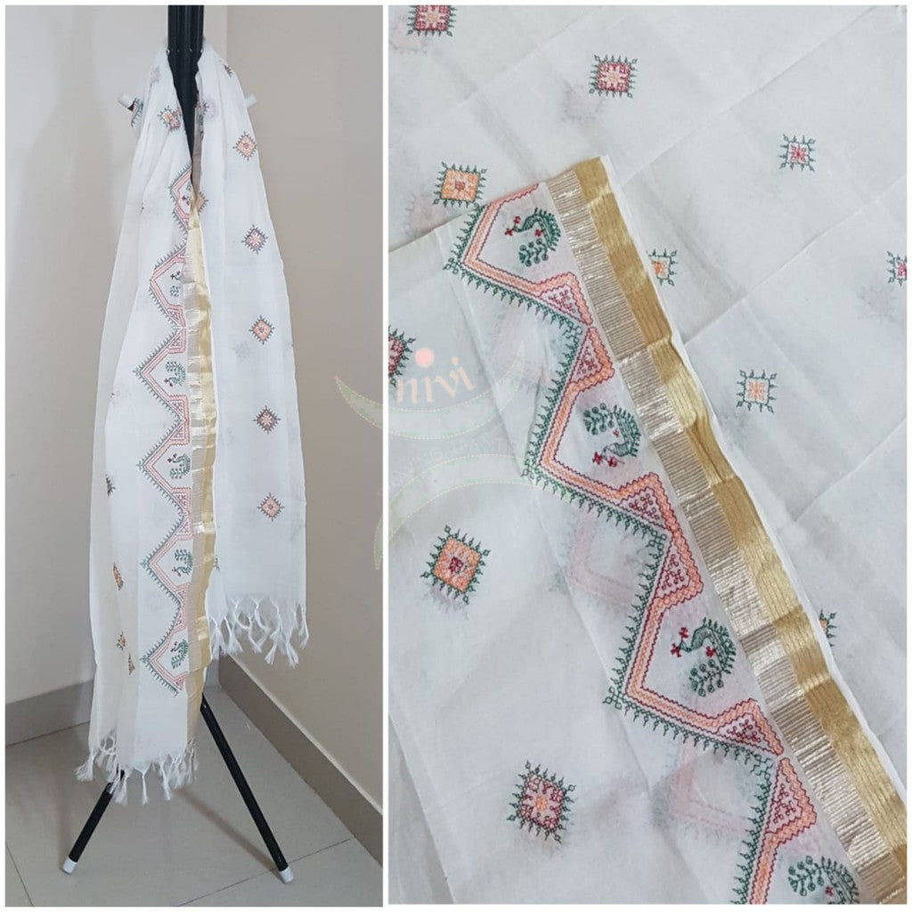 White south kota cotton dupatta with machine kasuti embroidery