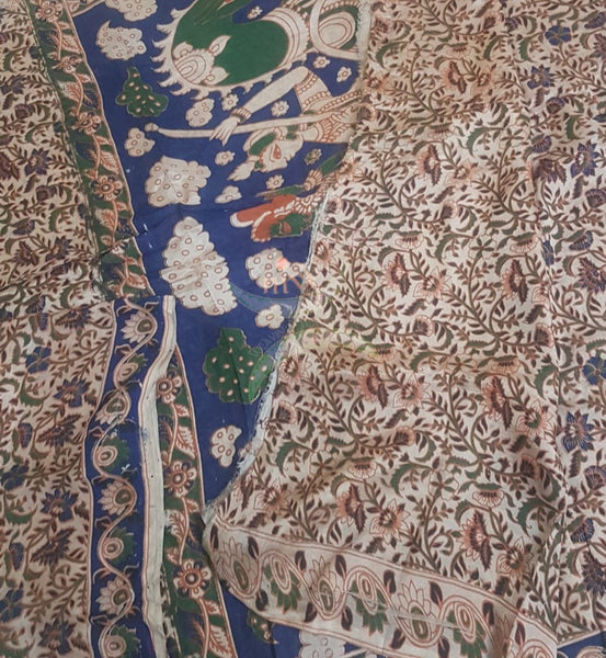 Off white handloom chennur silk kalamkari Saree with hand mudra and floral motifs on body, peacock and floral motif on border and pallu. Saree comes with kalamkari printed blouse piece.