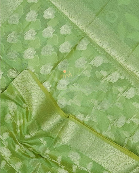 Green chanderi benaras  brocade duppata with all over jacquard weaving.