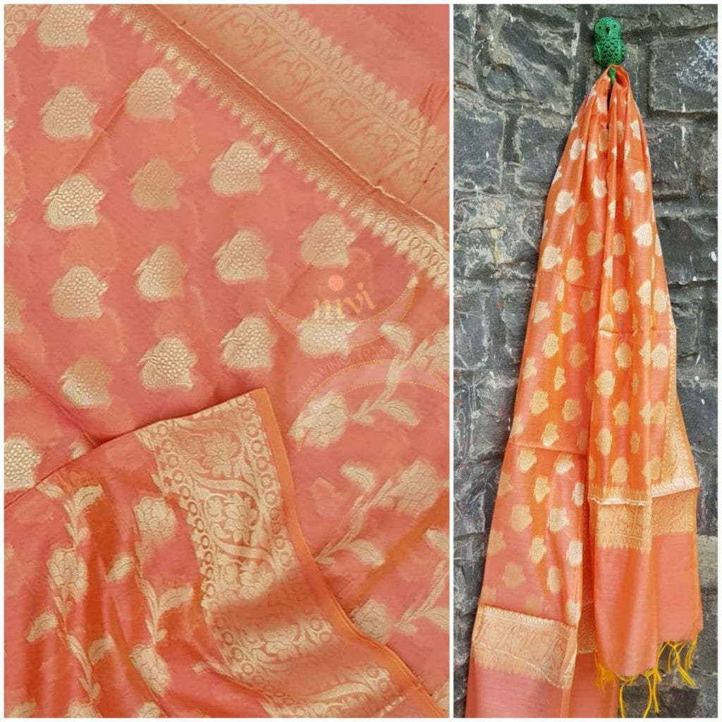 Peach chanderi benaras  brocade duppata with all over jacquard weaving.