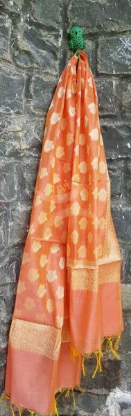 Peach chanderi benaras  brocade duppata with all over jacquard weaving.