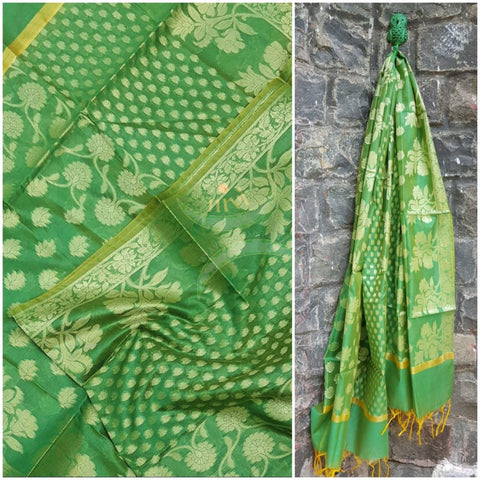 Green chanderi benaras  brocade duppata with all over jacquard weaving.