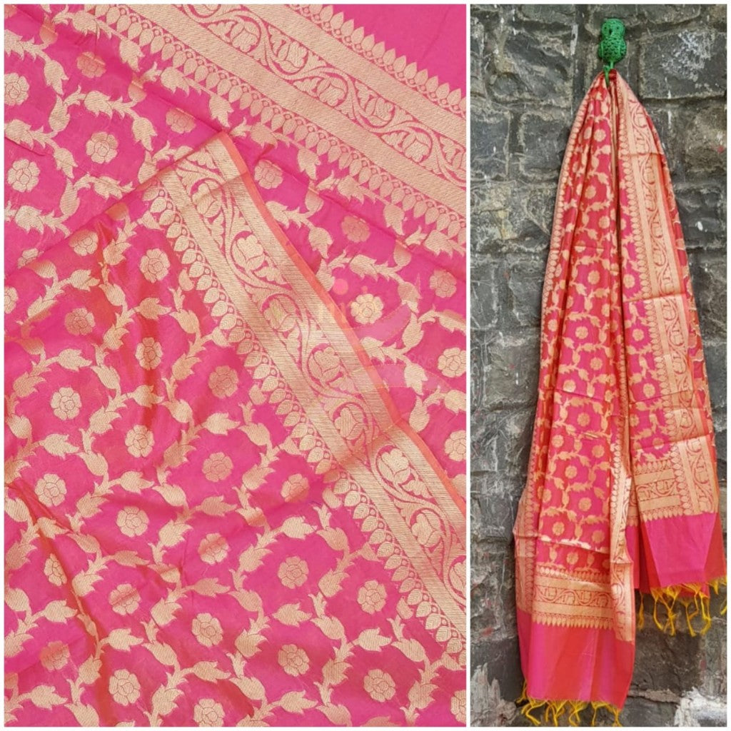 Pink chanderi benaras  brocade duppata with all over jacquard weaving.