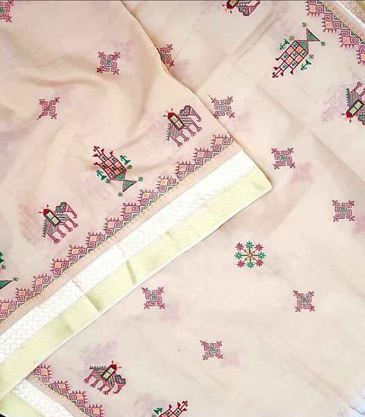 Beige kota cotton dupatta with kasuti embroidery
