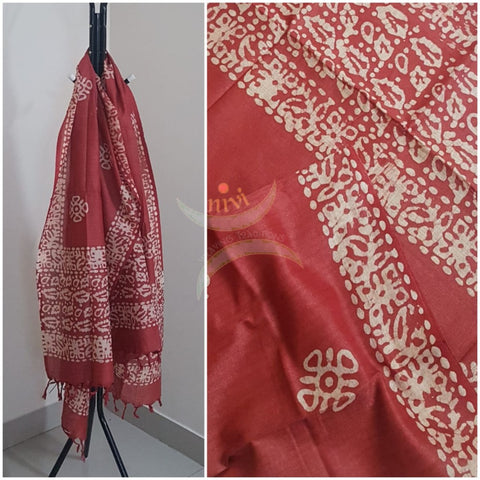 Red hand printed silk blend batik dupatta