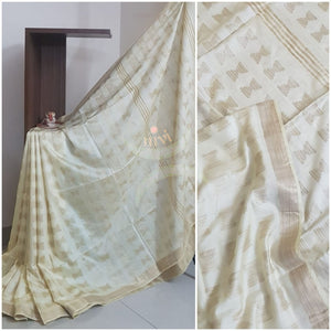 Off white Bengal handloom cotton saree.