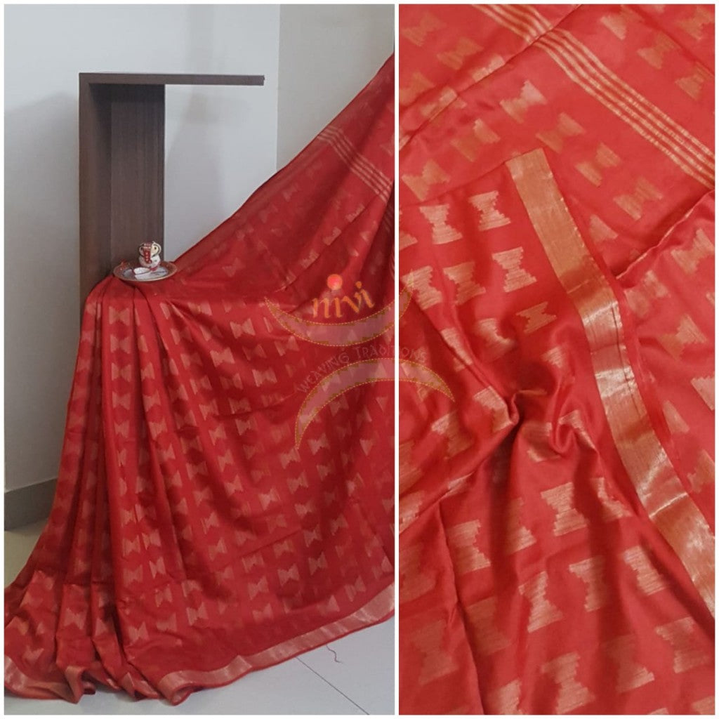 Red Bengal handloom cotton saree.