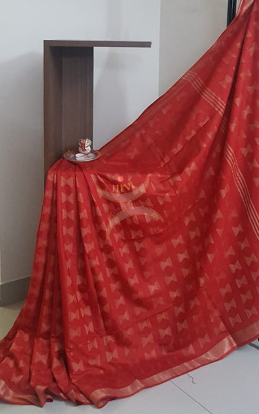 Red Bengal handloom cotton saree.