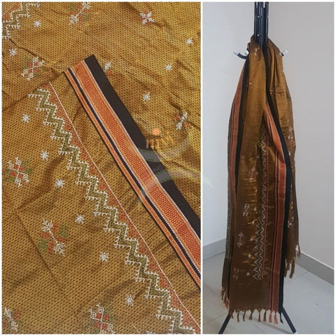 Golden brown khun/Khana dupatta with kasuti embroidery