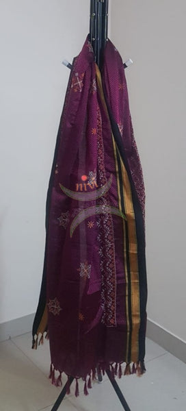 Purple khun/Khana dupatta with kasuti embroidery