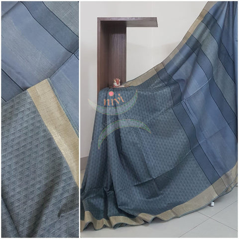 Handloom cotton all over jacquard weaving with subtle zari border