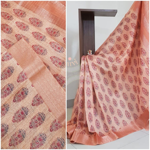 Digital printed linen saree.