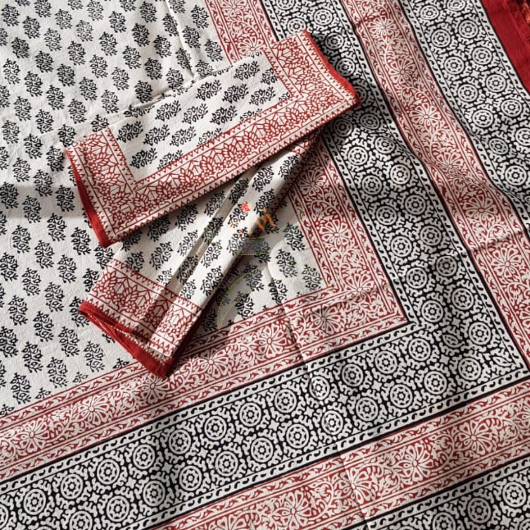 Handloom handblock printed pure cotton king size bed sheet of size 90×108 inches