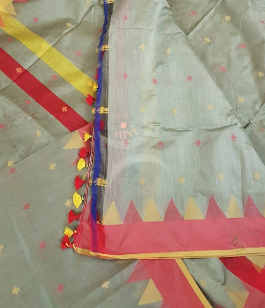 Grey Bengal handloom woven saree with temple border and contrast pallu.