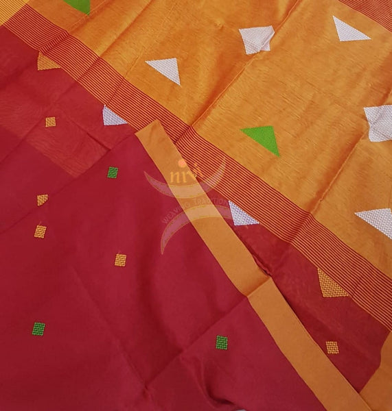 Red Bengal handloom woven saree with contrasting pallu.