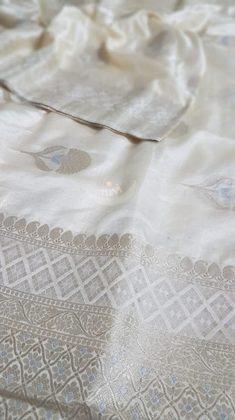 Dupion silk with resham benaras brocade saree.