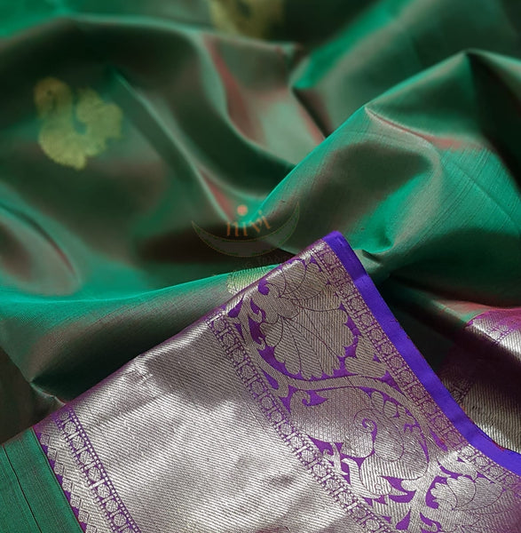 Green handloom kanjivaram pure silk saree.