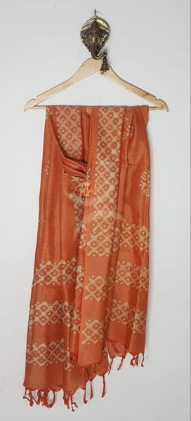 Silk blend dupatta with traditional batik print.