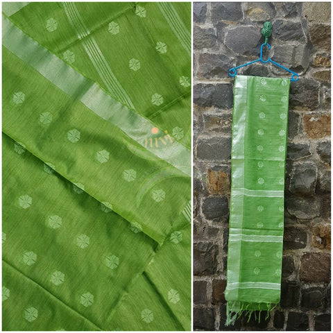 Linen with subtle silver zari border