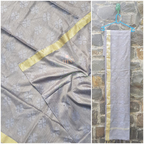 Linen with subtle gold zari border